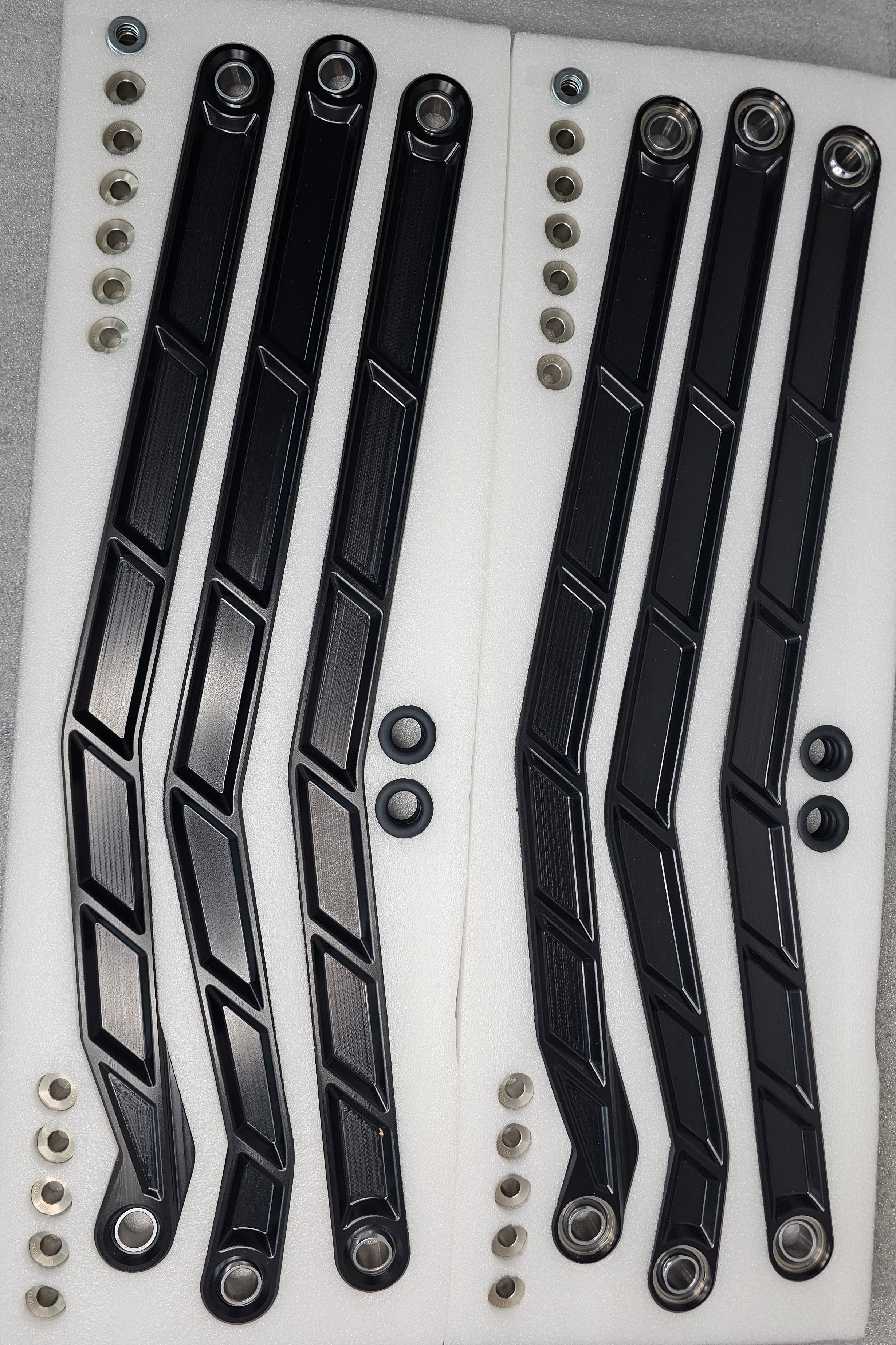 Can-Am Maverick X3 High Clearance Radius Rods in Black Finish for 72" image 1