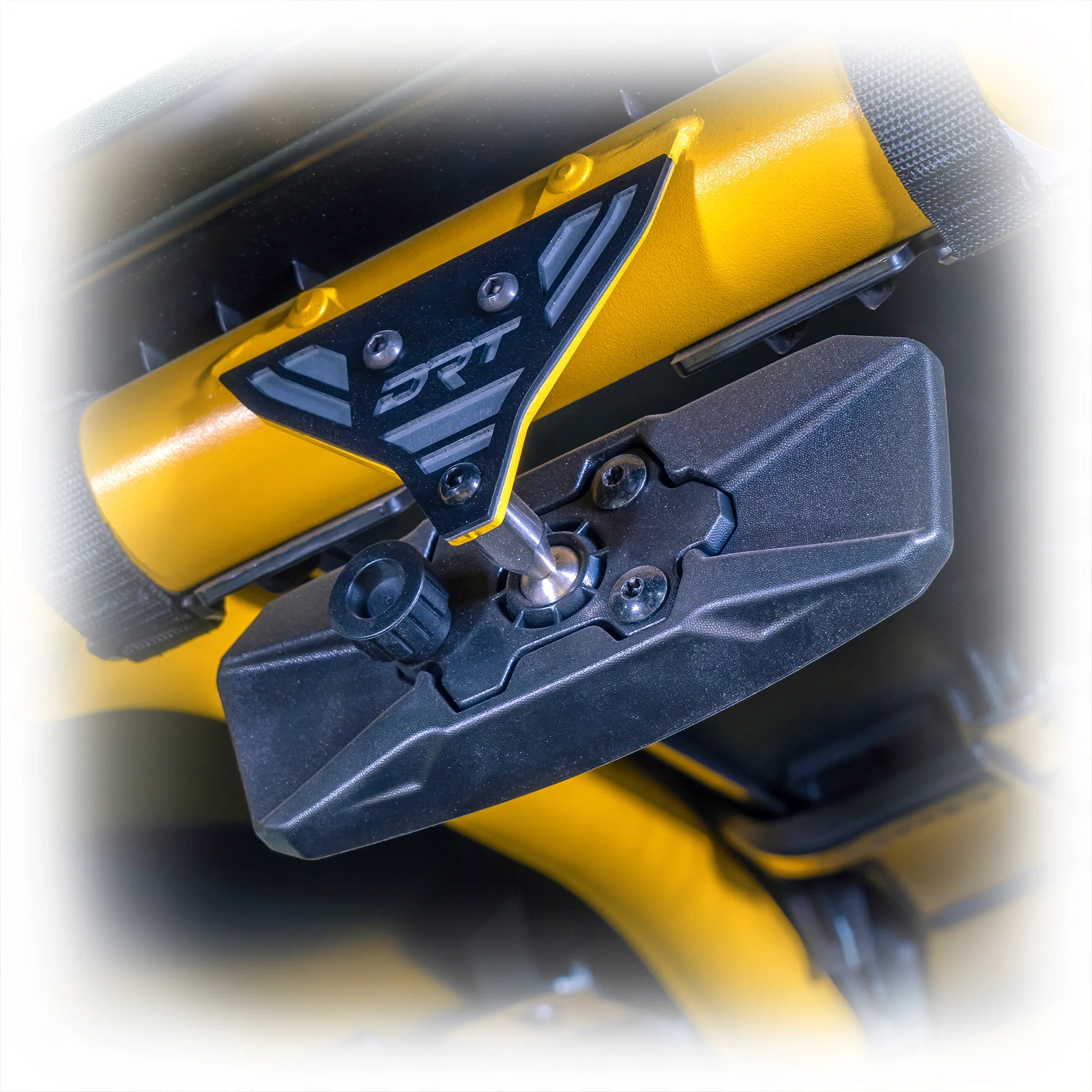 Drt Can-Am Maverick X3 / R Center Mirror Tab Cover Plate For Oem Cage image 3