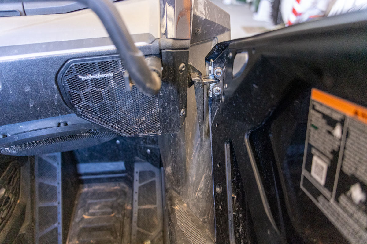 Carbon Fiber UTV Aero Door Latches