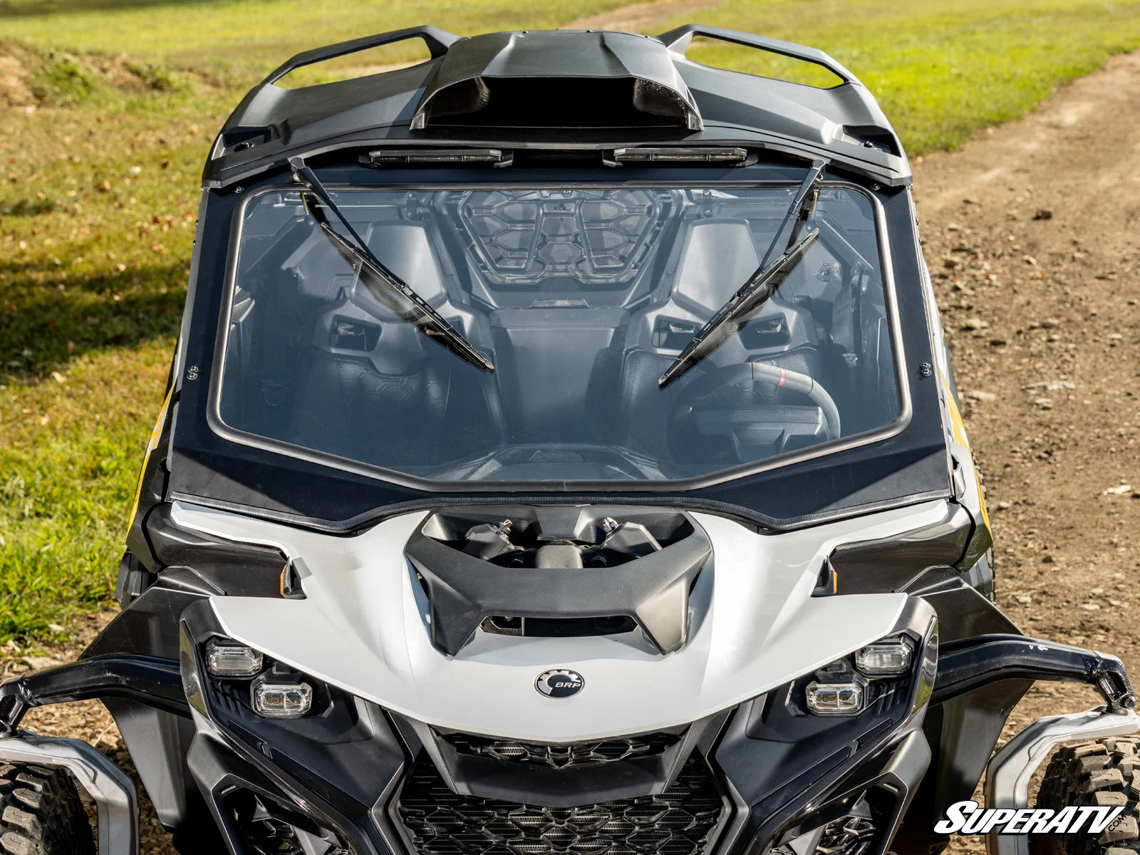 Can-Am Maverick R Glass Windshield With Wipers image 8