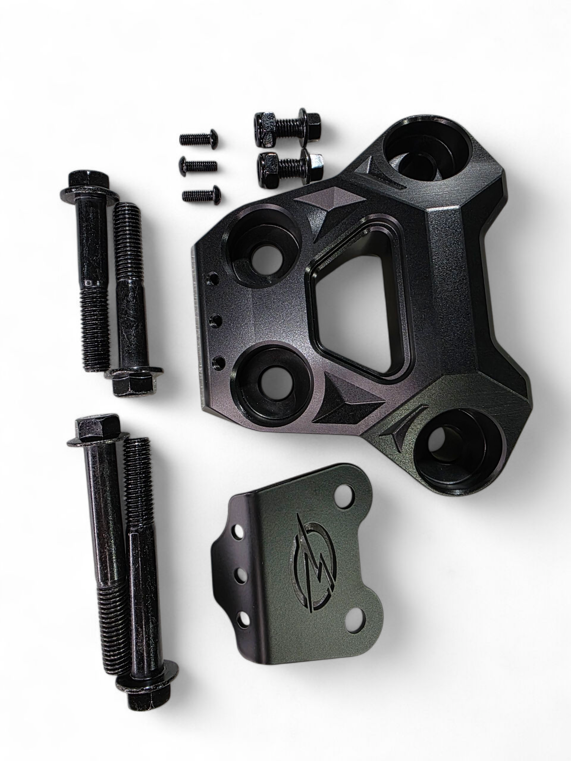 2024+ Can Am Maverick R Billet Radius Rod Plate (Black)