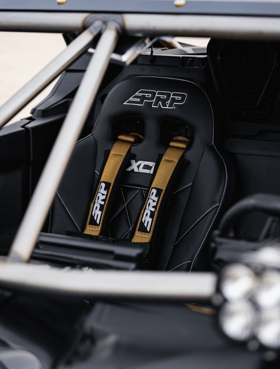 5.2 Harness with Shoulder Straps Sewn to Lap