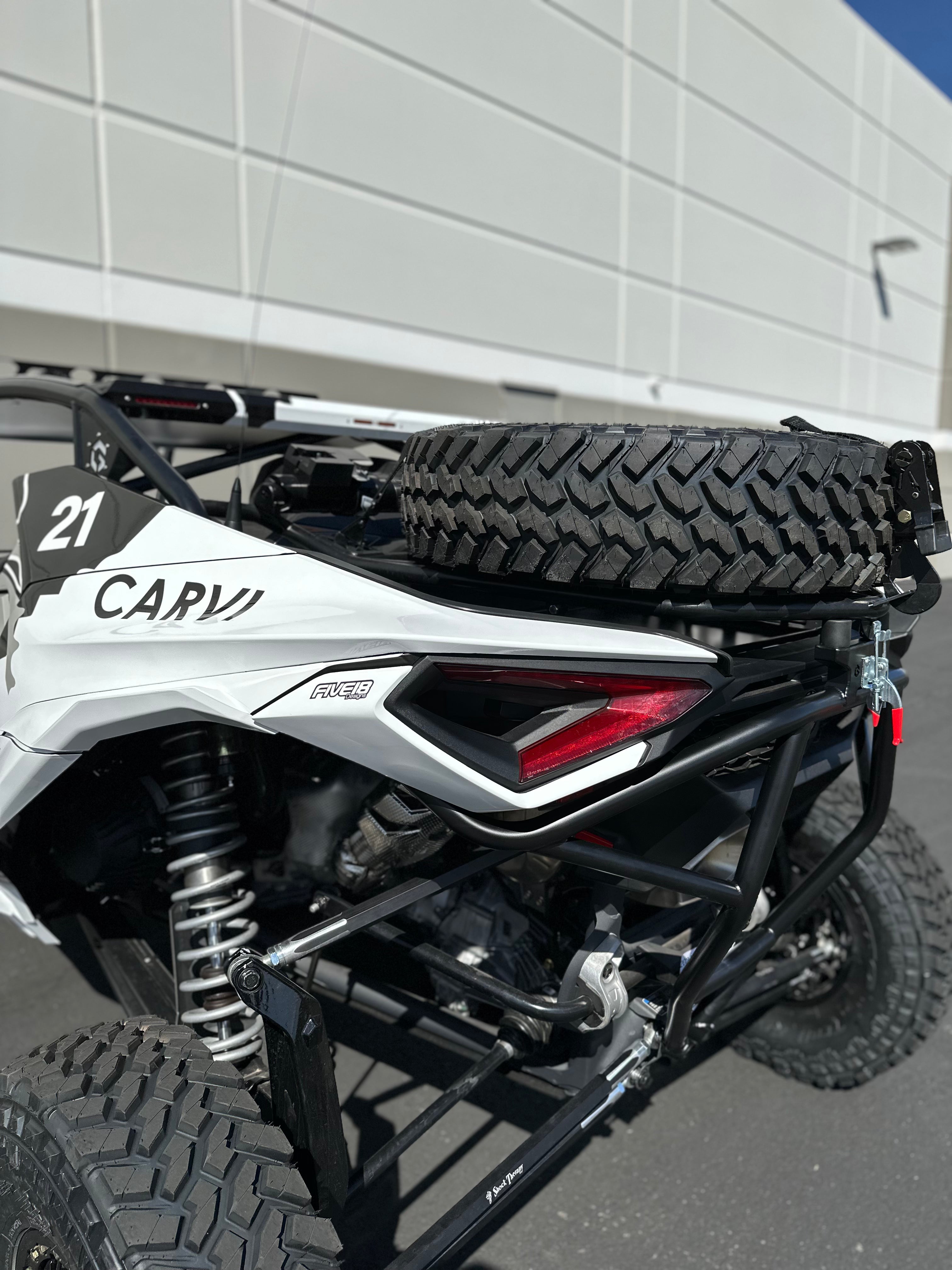 MAVERICK R SPARE TIRE CARRIER