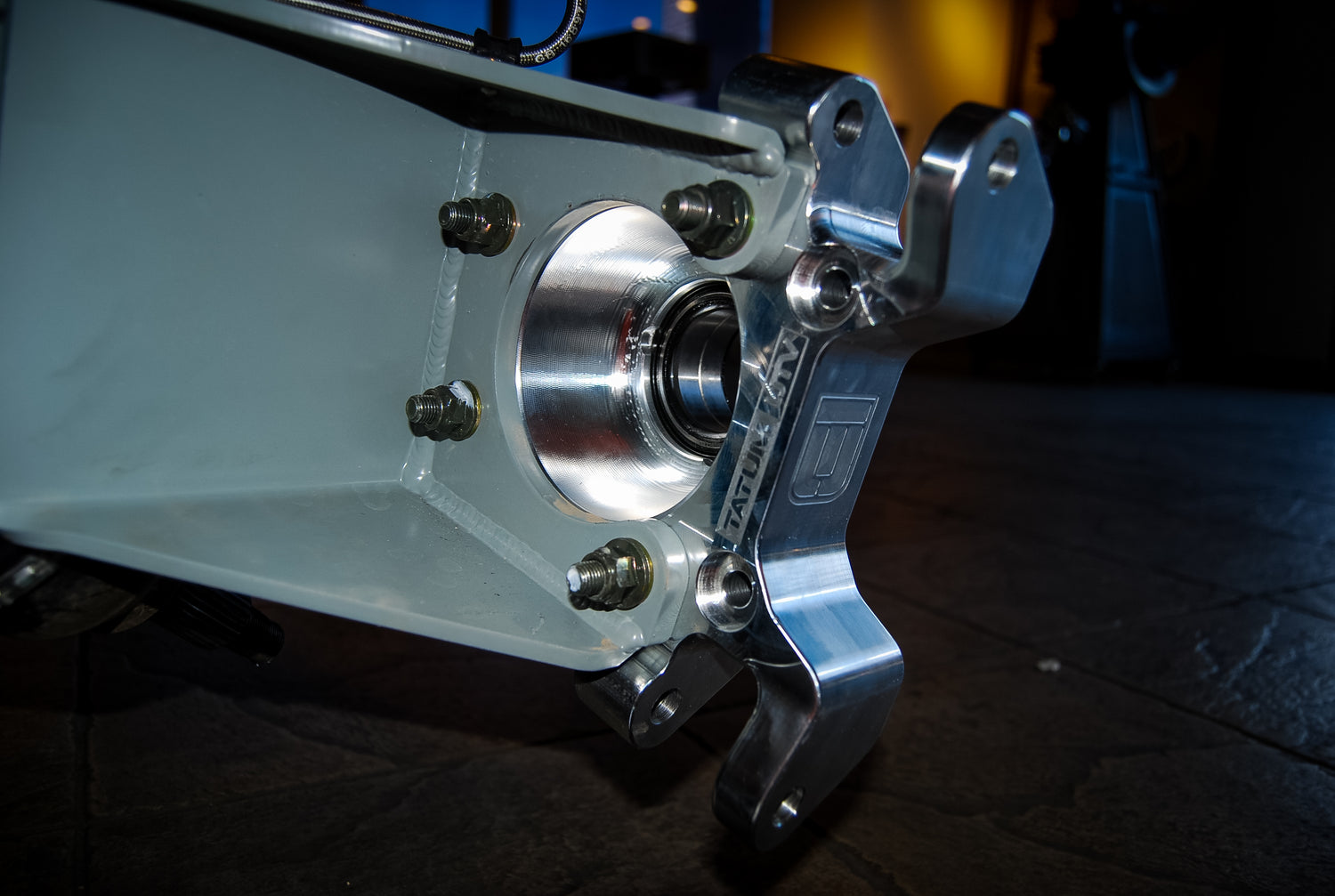 Capped Rzr Pro Xp Billet Rear Bearing Carrier/Spindle - Tatum Utv image 3