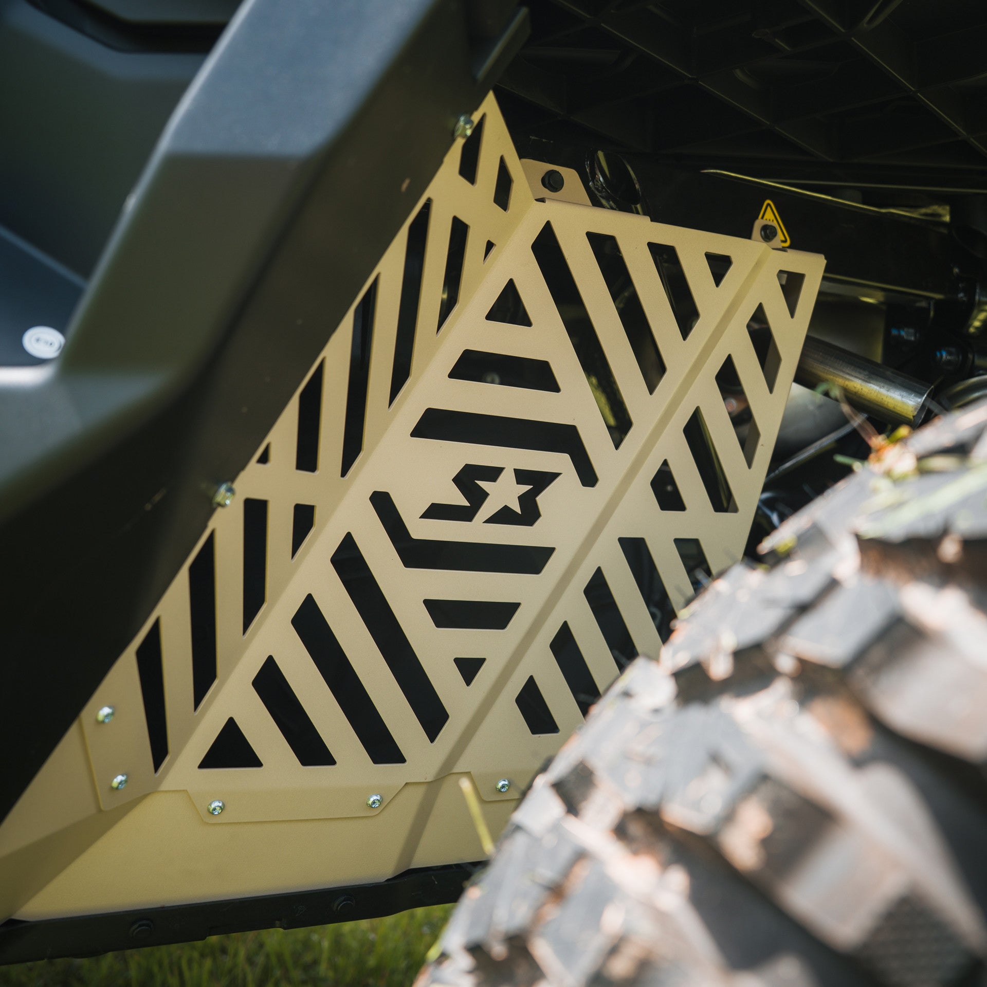 Can-Am Defender HD11 Rear Inner Fender Wells
