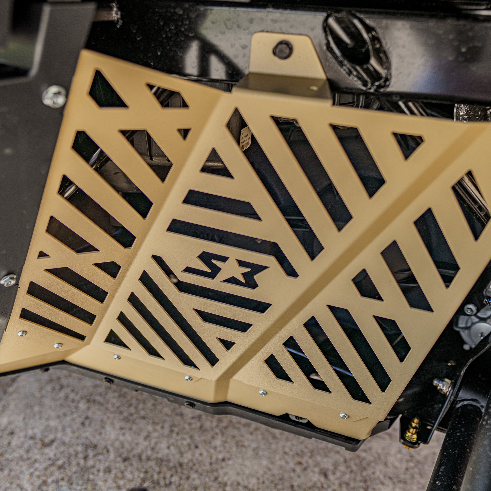 Can-Am Defender HD11 Rear Inner Fender Wells