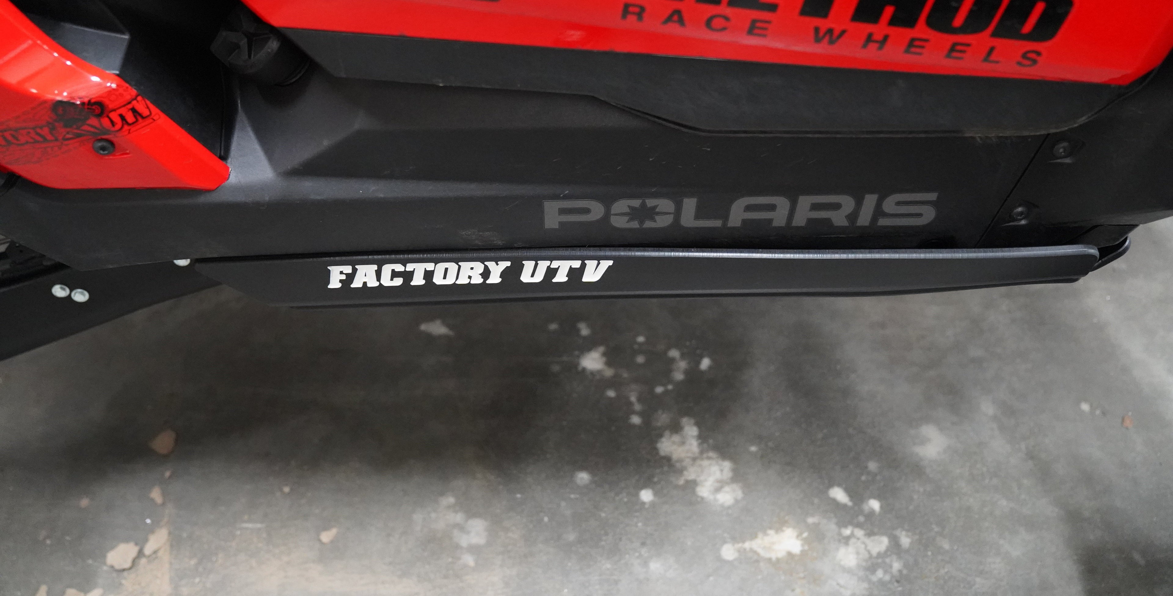 Polaris RZR XP 1000 (2024+) UHMW Rock Sliders