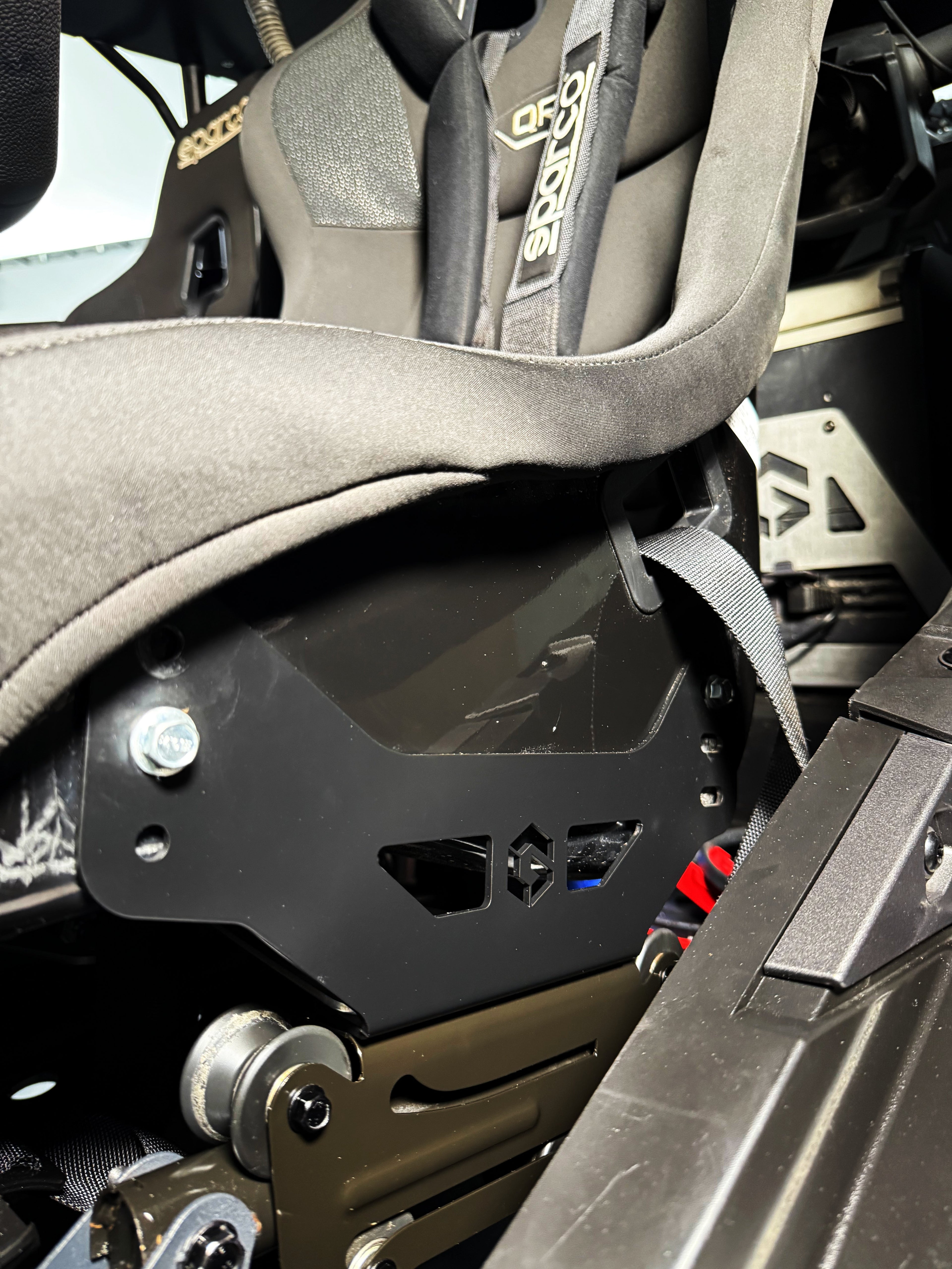 CAN AM X3 & MAVERICK R SEAT MOUNTS